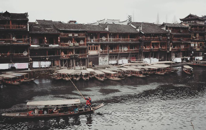 Tour Trung Quốc 6N5D: Bắc Kinh - Phượng Hoàng Cổ Trấn